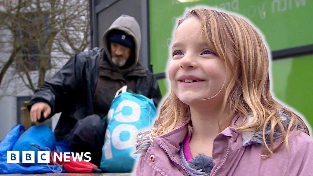 Southampton girl Elle, 8, inspires homeless clothing donations BBC News