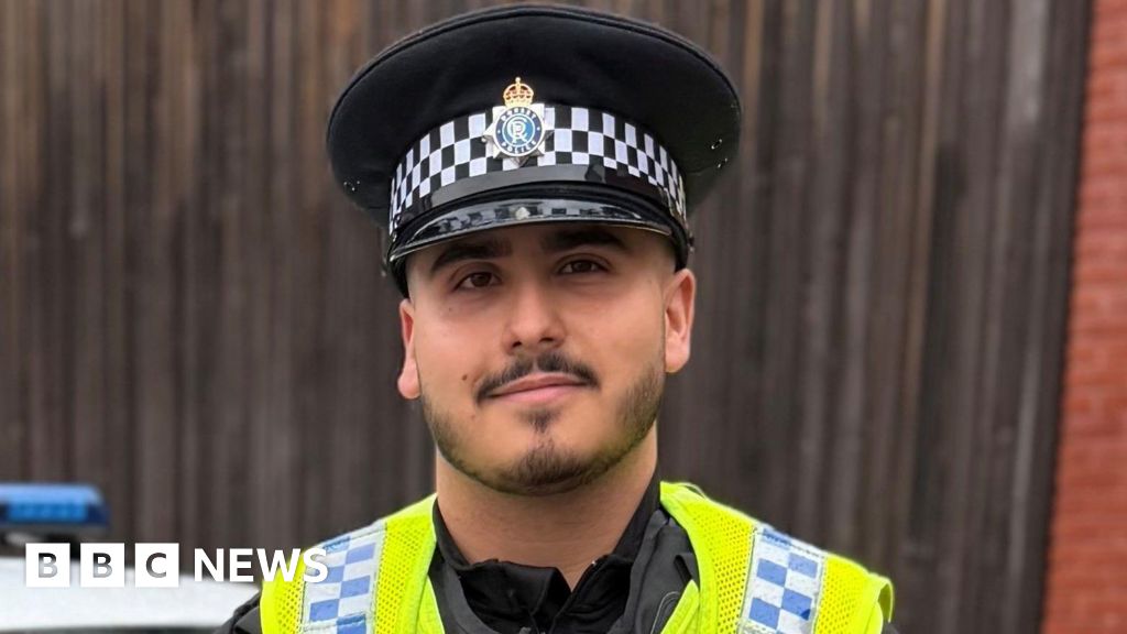 Off-duty student PC saves baby with first aid in Bournemouth