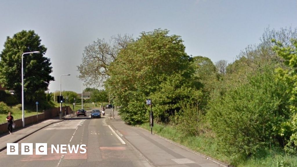 Man's body found near burn in Dunfermline