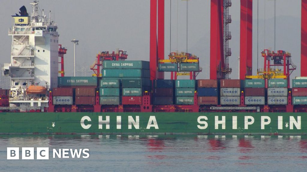 China Exports Up First Time Since June Bbc News 1544
