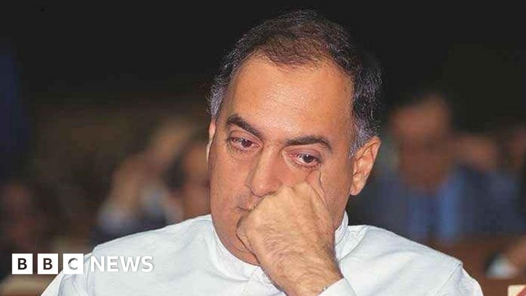 Rajiv Gandhi murder: India court orders release of convicts