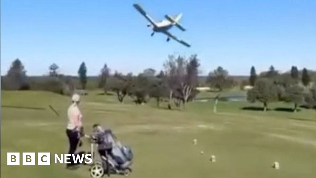 Watch: Plane makes emergency landing on Australian golf course