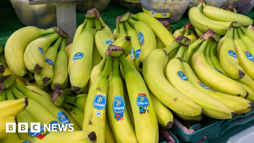 Банановият гигант е подведен под отговорност за финансиране на паравоенни формирования