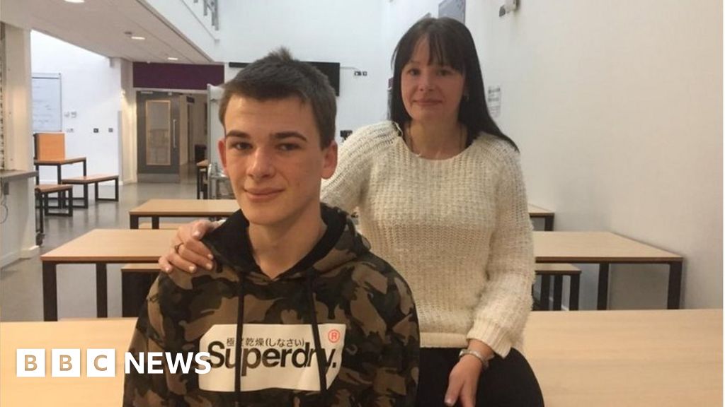 Coronavirus: the students submit strained as a teacher estimated grades