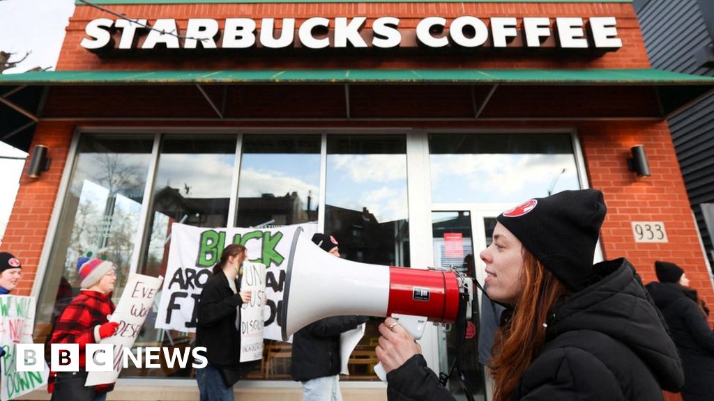 Starbucks faces walkout at hundreds of US stores