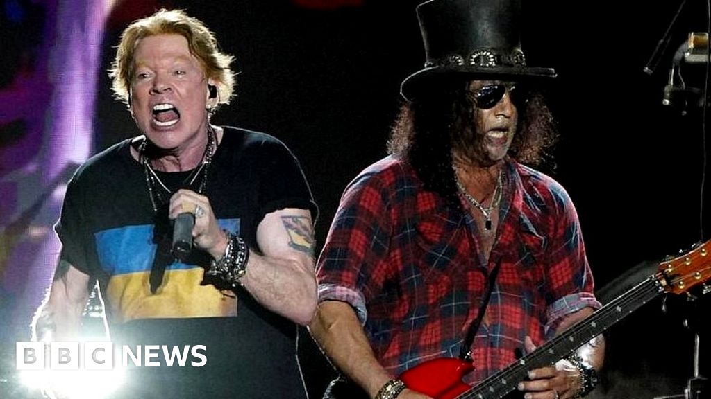 Glastonbury review: Guns N' Roses are sporadically brilliant, while Lana  Del Rey is cut short - BBC News