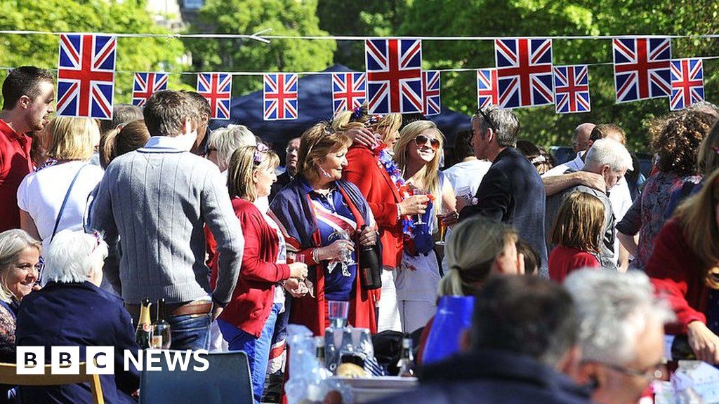Platinum Jubilee: When's the bank holiday to mark the Queen's 70-year reign?