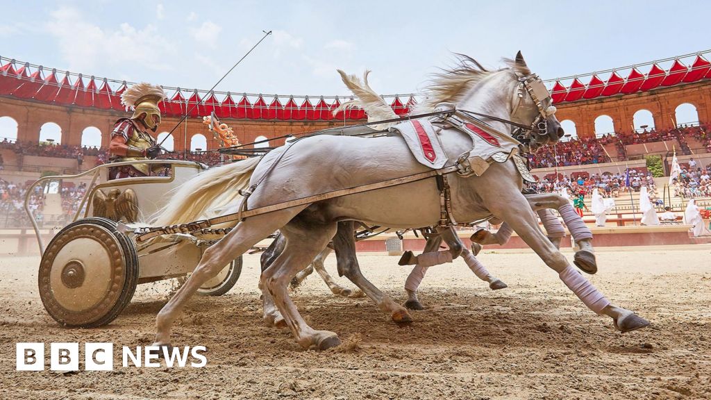 Puy du Fou £300m theme park planned for Oxfordshire