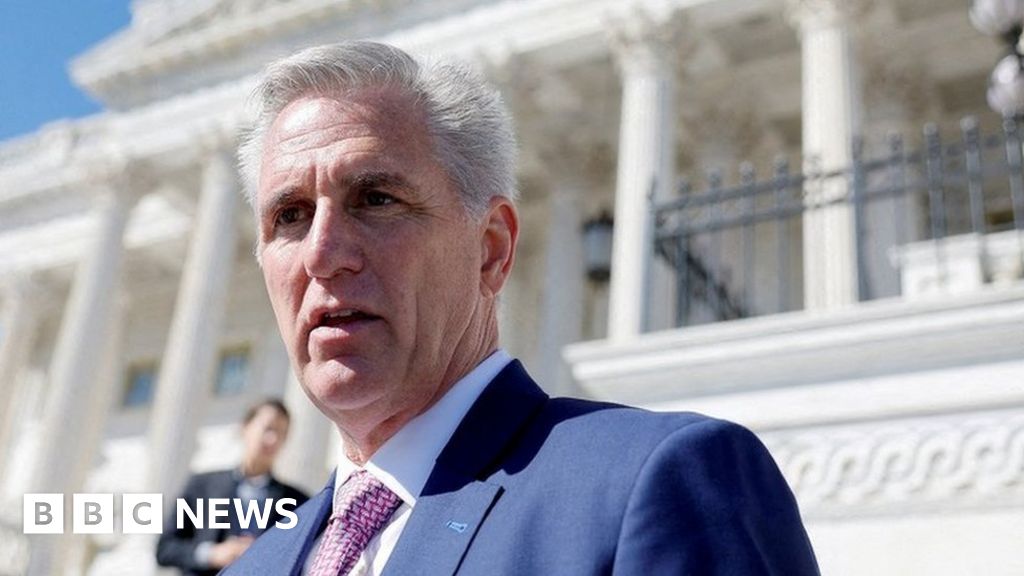 Kevin McCarthy struggles for support ahead of Speaker vote