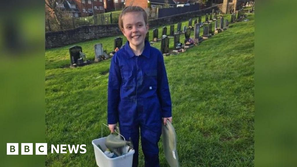 Headstone cleaning boy enjoys huge response
