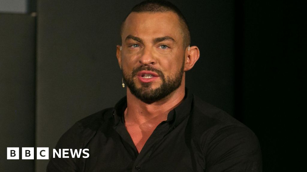 Strictly Come Dancing Stars Honor Robin Windsor