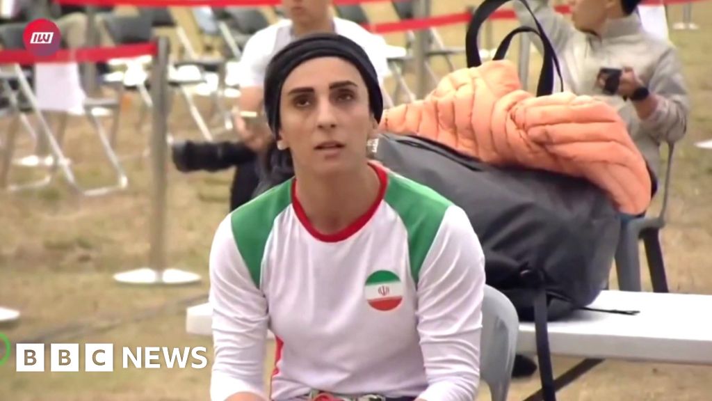 Fears for Iranian female climber who competed without hijab abroad