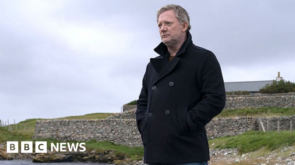 Douglas Henshall to quit role in crime drama Shetland