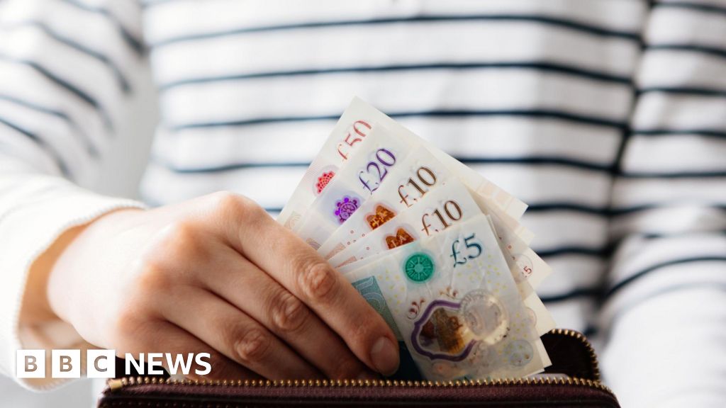 Benefit fraud complaints rise after naming reintroduced