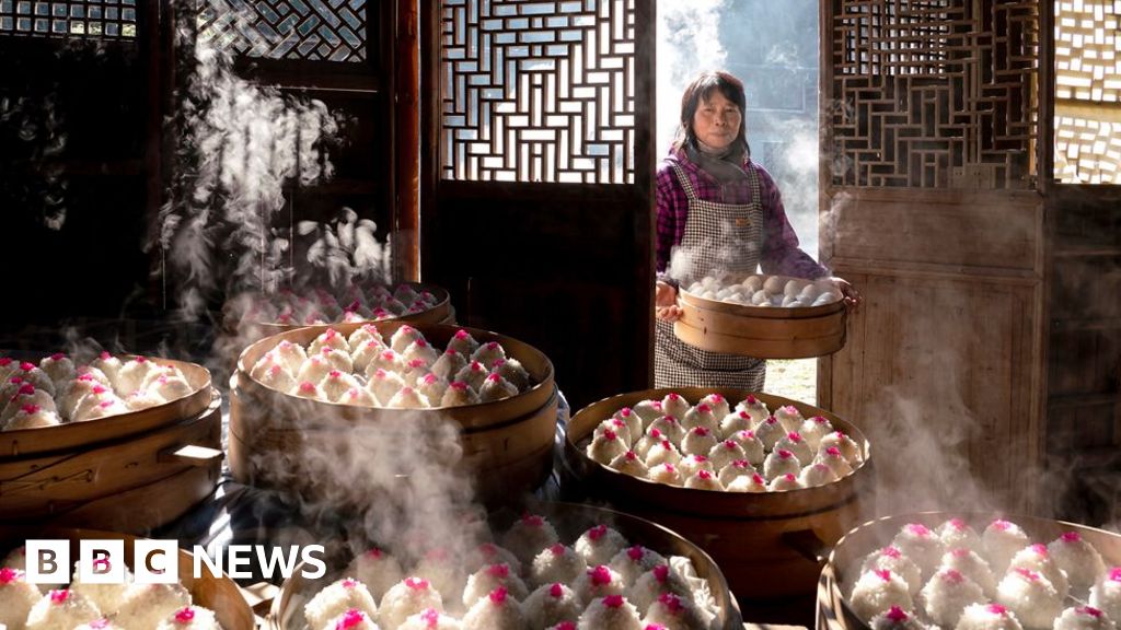 Топчета с паста от червен боб от китайския фотограф Zhonghua