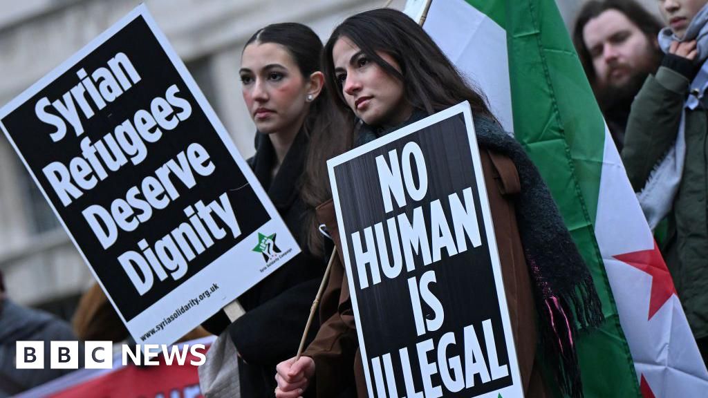 Call for freeze on Syrian asylum claims to end as thousands still in limbo