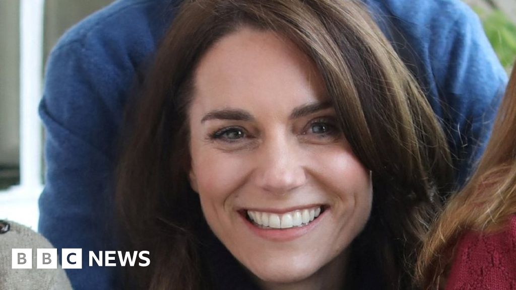 Can royals move on from Kate photo media storm?