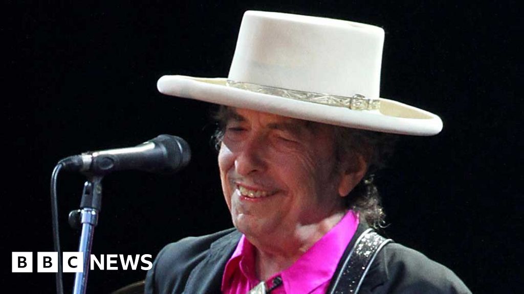 Bob Dylan 'beyond words' to receive Nobel Prize for Literature BBC News