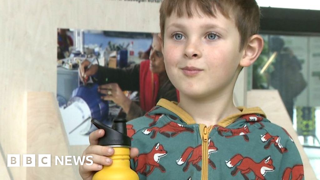 Boy, 7, takes school reusable bottle campaign to COP26