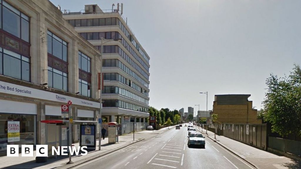 Ilford shooting Man found shot and stabbed in car BBC News