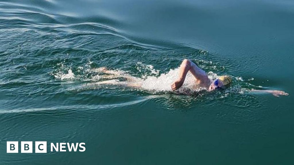 Endurance swimmer ‘in shock’ over possible Lake Geneva world record