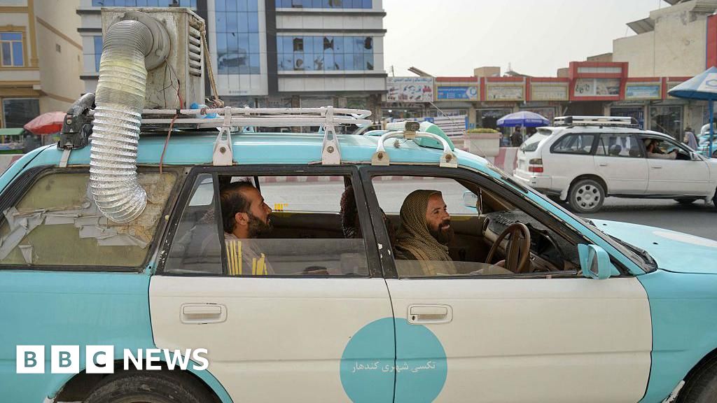 Afghanistan: Taxi drivers use handmade air coolers to beat the heat