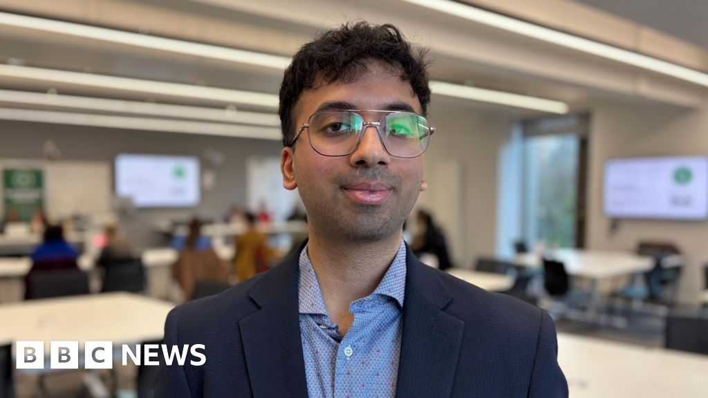 Students 'anxious but hopeful' at mock COP30 talks