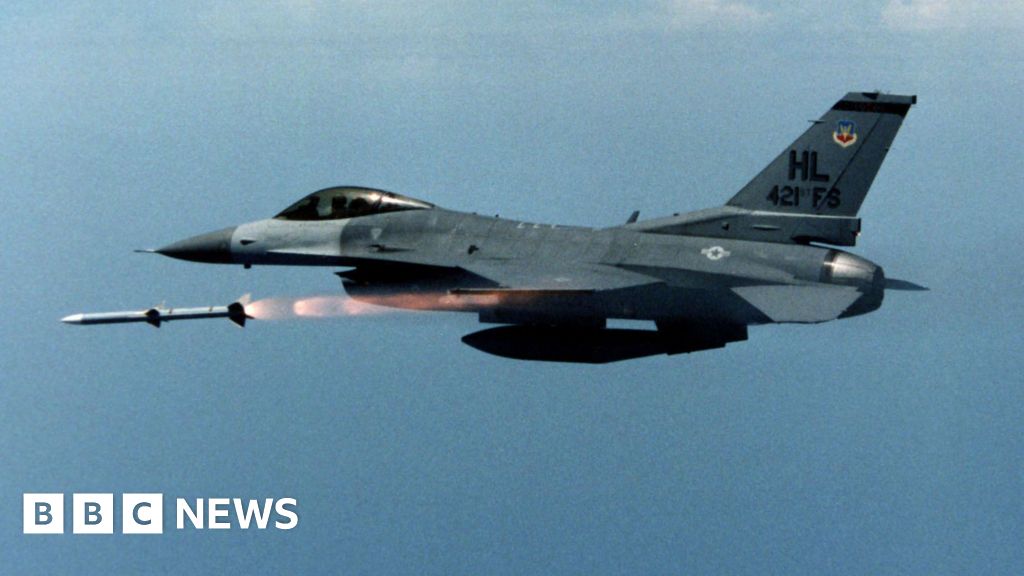 RIAT announces new aircraft for 2024 event as tickets sell fast BBC News