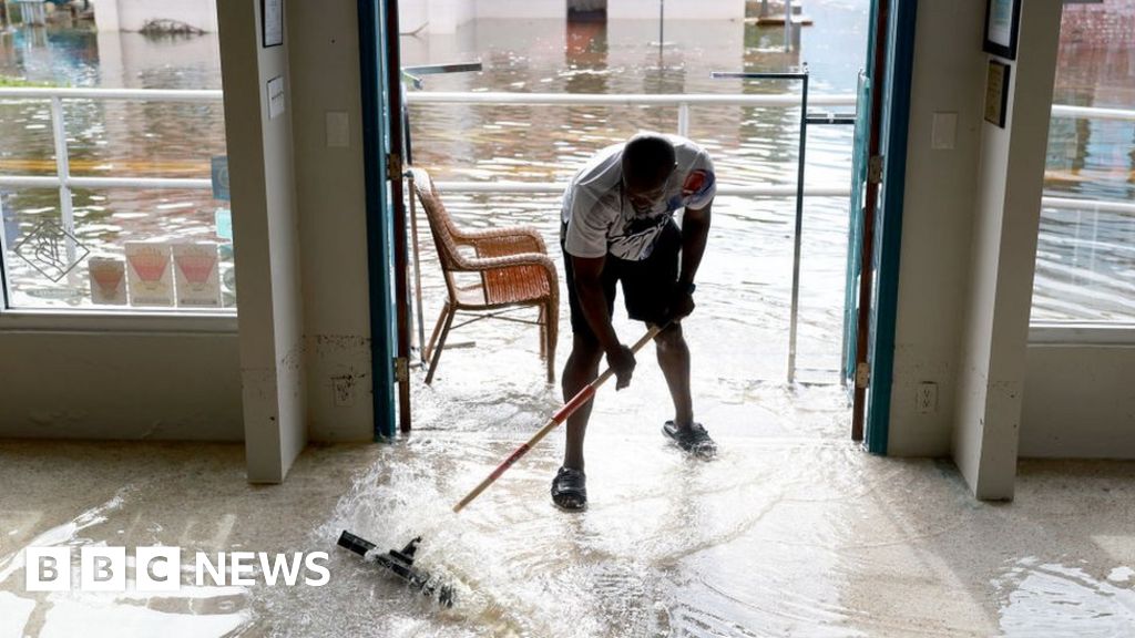 Tropical Storm Idalia drenches Carolinas as Florida counts cost