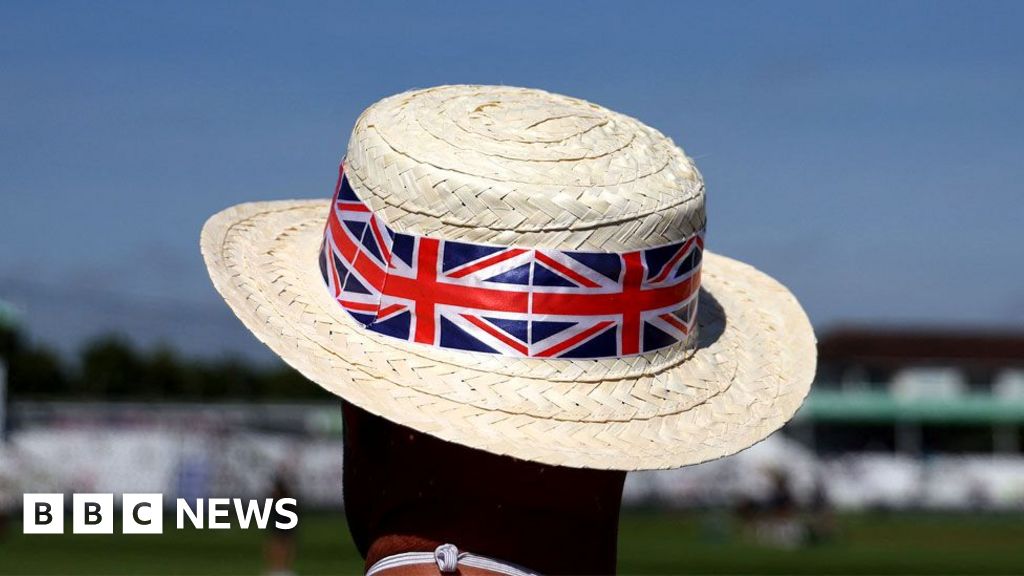 UK heatwave: Hottest day of the year expected