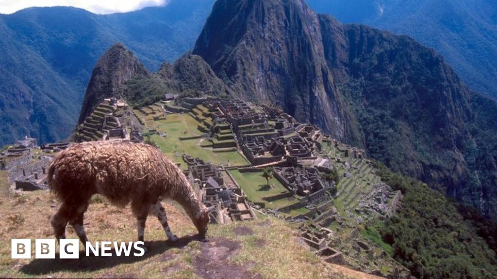 Tourist Dies In Machu Picchu Taking Photo - BBC News