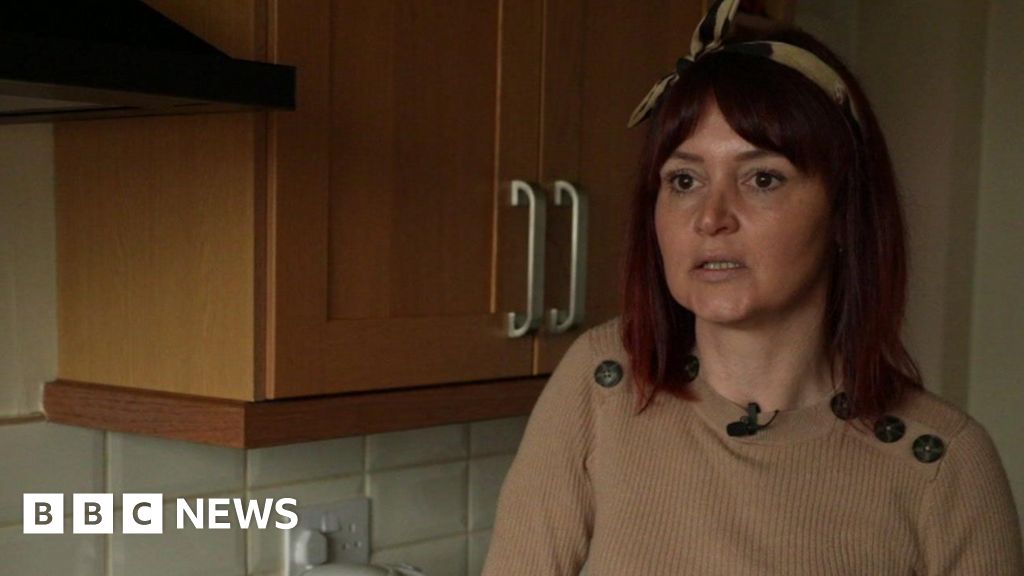 Insulation scandal: 'I have to scrape mould off the walls'