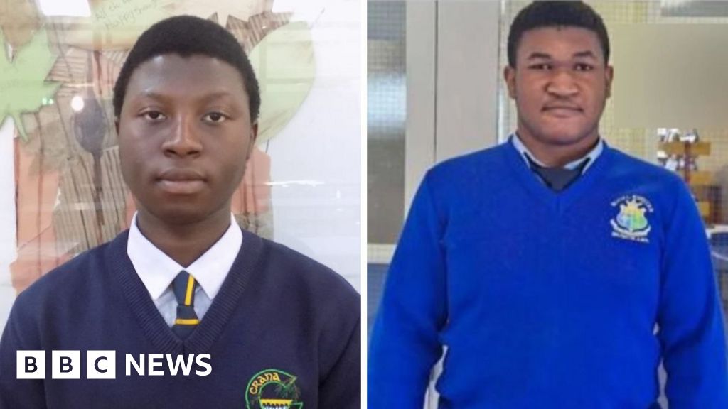 Community 'numb' after teenagers die in swimming incident