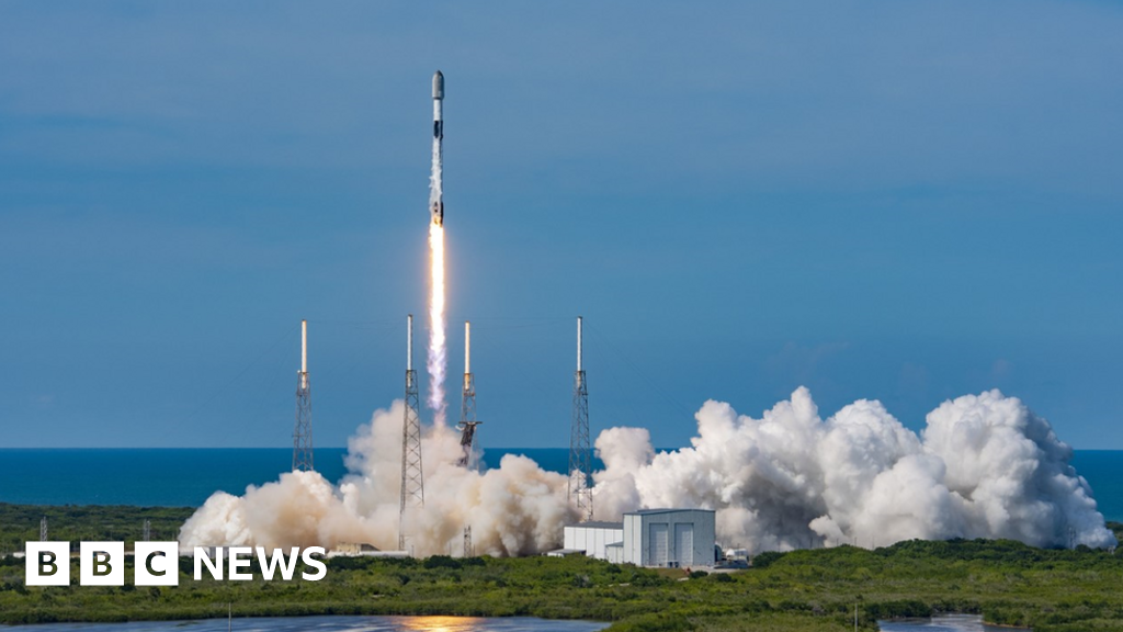 starlink-why-is-elon-musk-launching-thousands-of-satellites