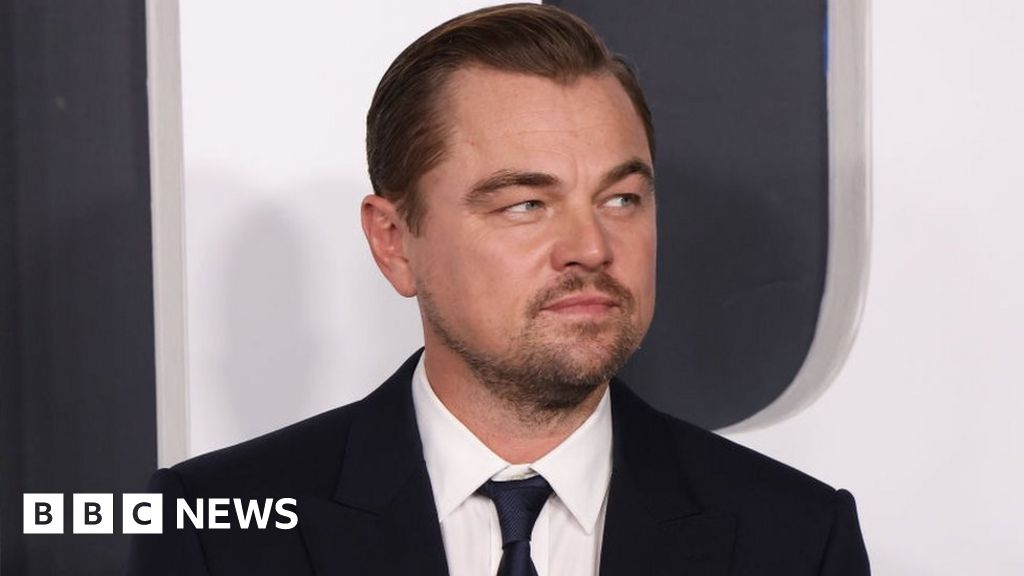 Leonardo DiCaprio testifies at the trial of Pras Michel des Fugees