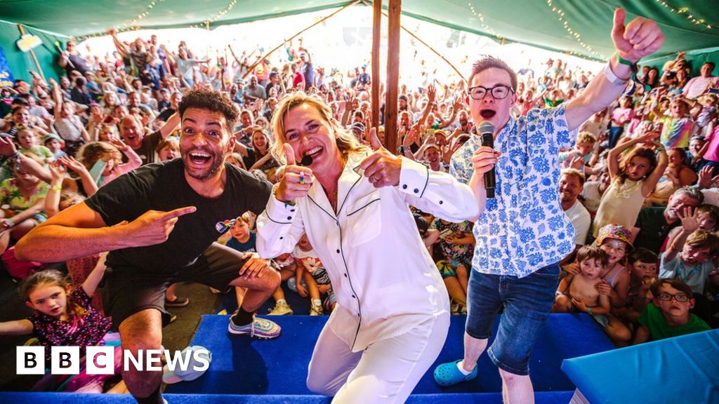 In Pictures: Kate Winslet surprises crowds at Camp Bestival