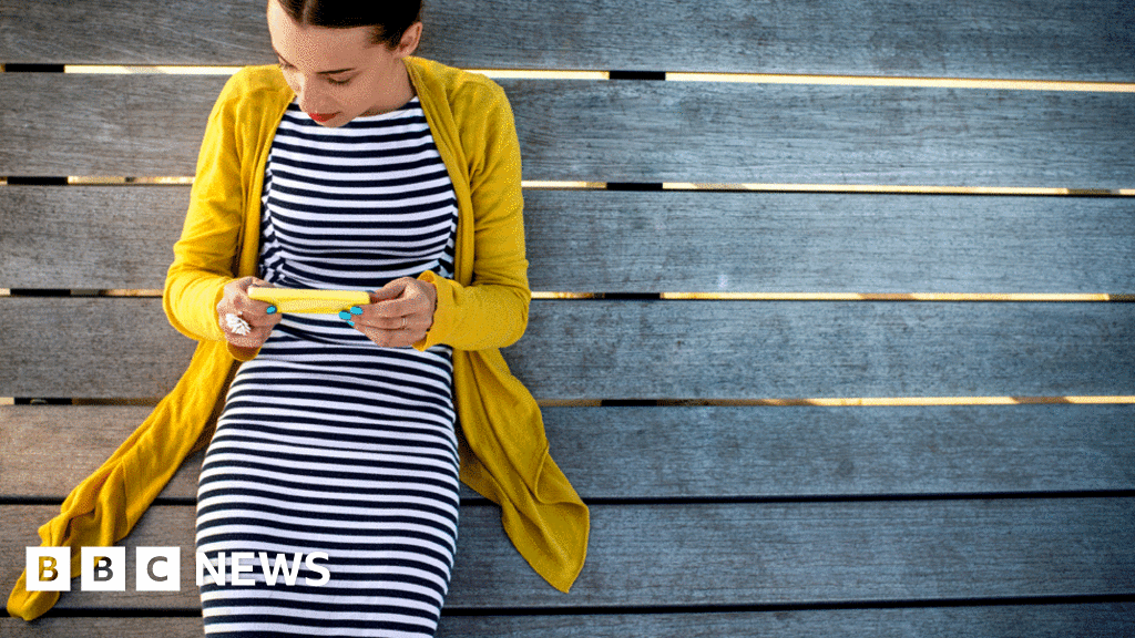 EE and UHI working on mobile phone coverage project BBC News