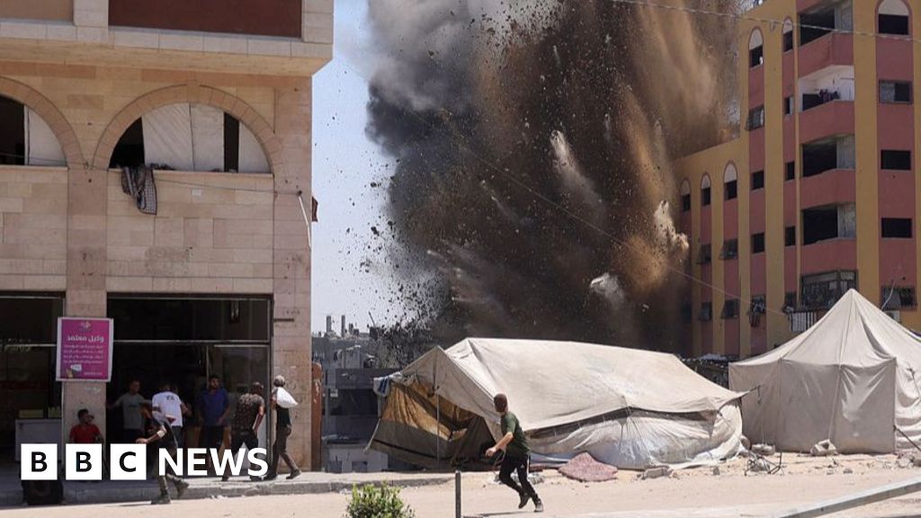 Israel Commences Major Gaza City Ground Offensive Amid Escalating Humanitarian Crisis