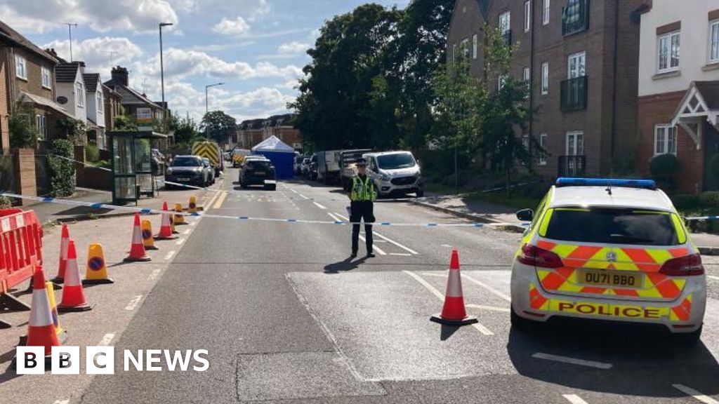 Murder investigation launched after shooting in Kings Langley