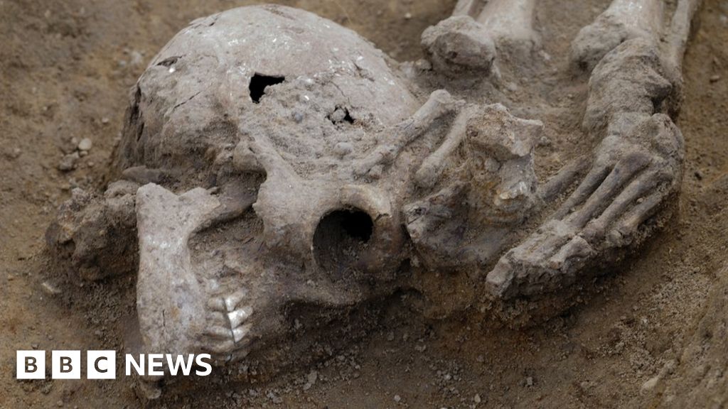 A cluster of decapitated bodies discovered at a burial site were probably from victims of Roman military executions, archaeologists have said.  The &q
