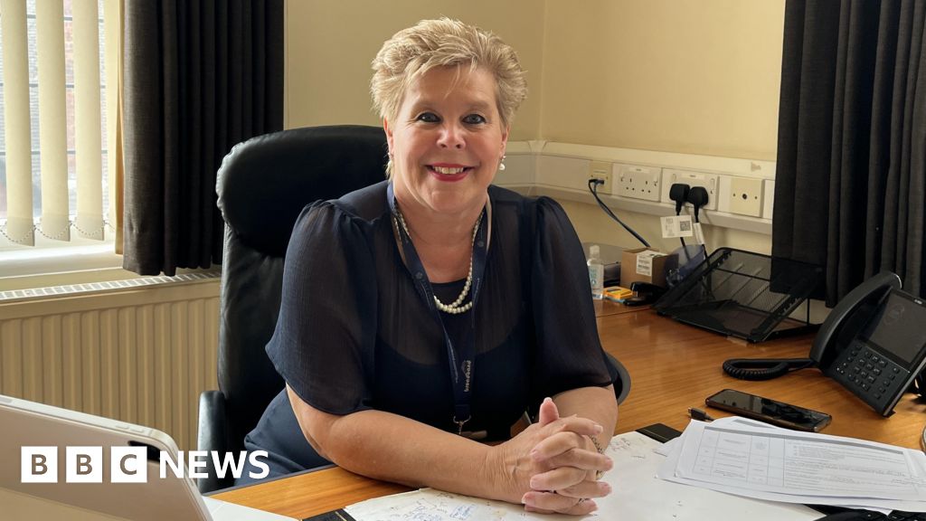 East Riding of Yorkshire Council elects first female leader 