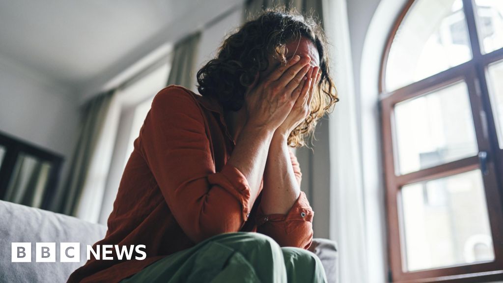 NI health: Over 25% of consultant psychiatry posts 'effectively vacant'