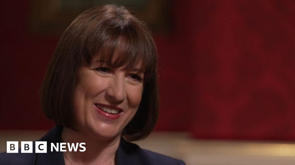 Rachel Reeves hints at above-inflation public sector pay rise