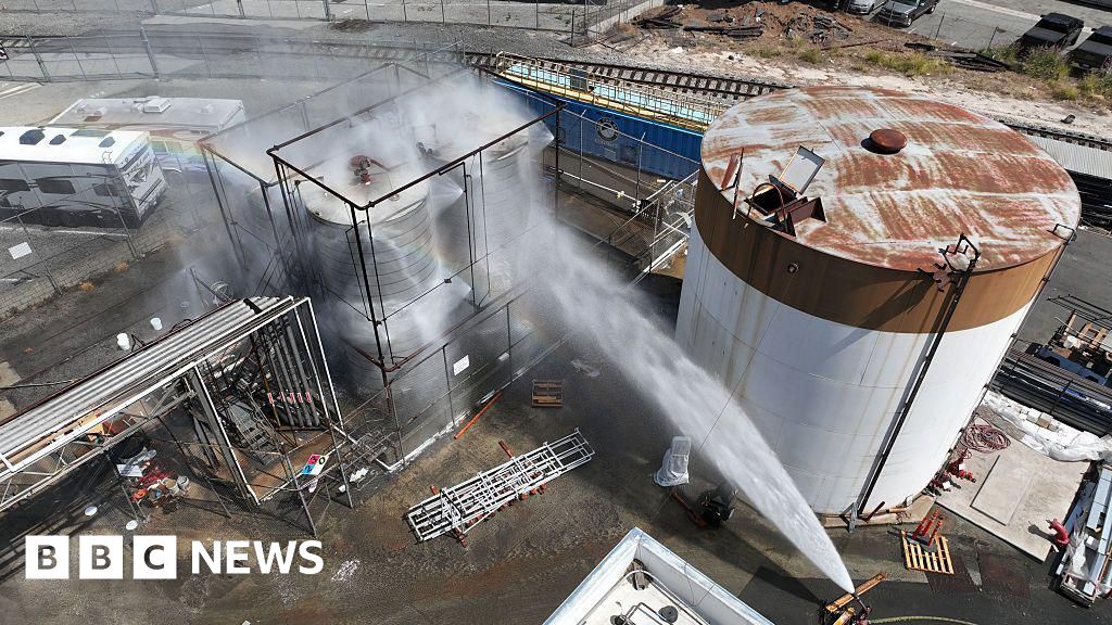 Meer dan 40.000 Californiërs geëvacueerd vanwege lekkage van chemische tanks