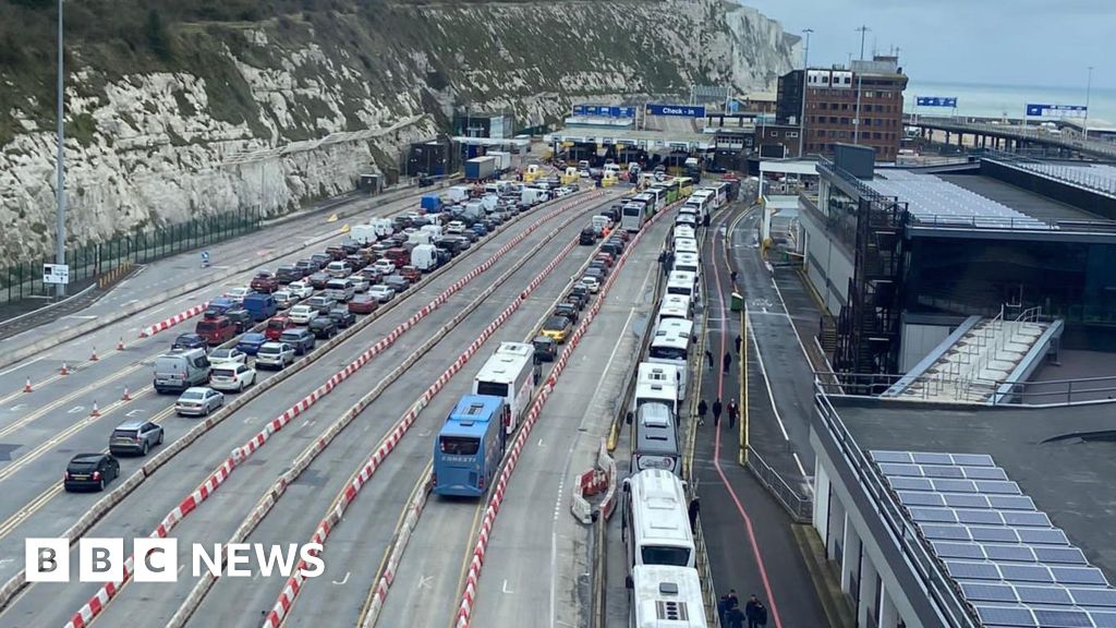 Dover Ferry Delays: Welsh School Group Has 18-hour Wait