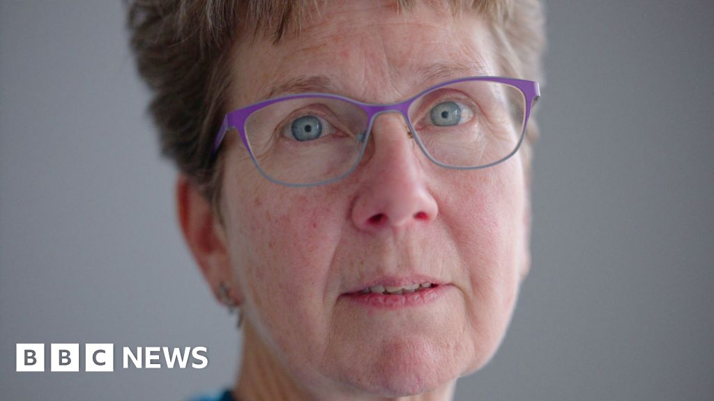 Customers left in the dark after blinds shop shuts