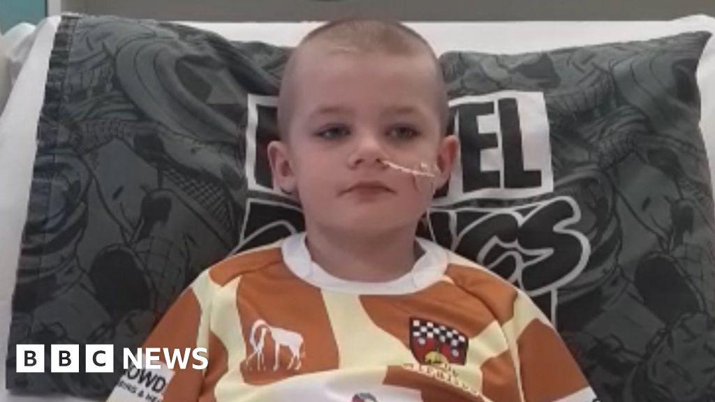 Unexpected Heroism Fundraiser Saves Teens Life After Meningitis Scare - p0a5ql5