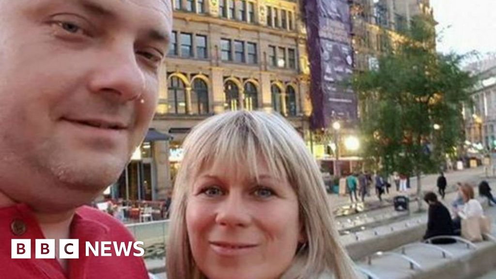 Manchester Attack Polish Couple Killed While Waiting For Daughters