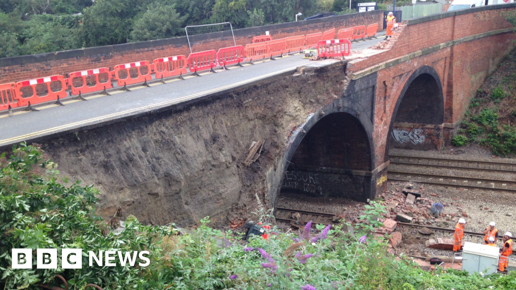 Barrow upon Soar bridge collapse linked to ruptured water main BBC News