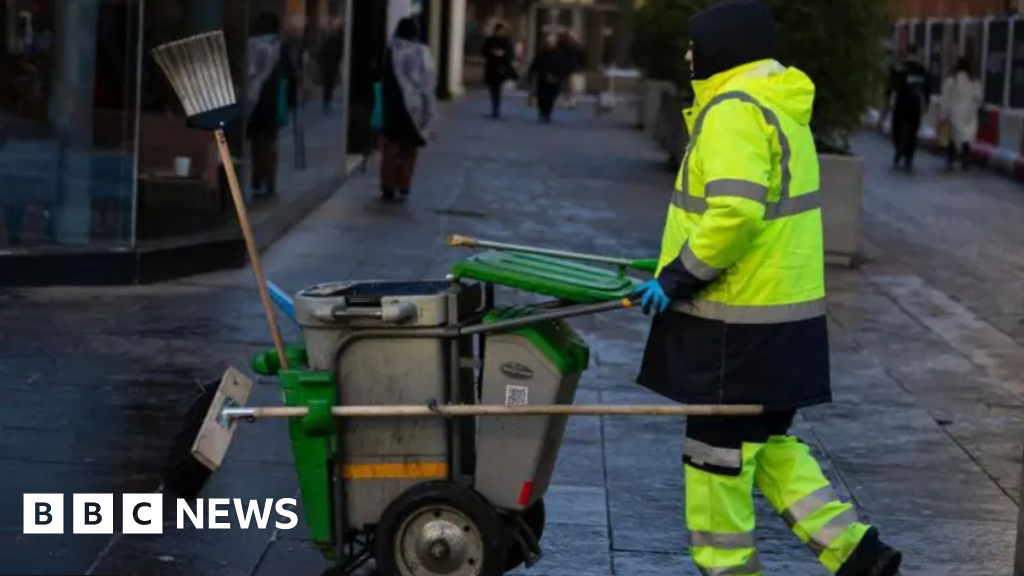 'Disappointment' after real living wage bid paused